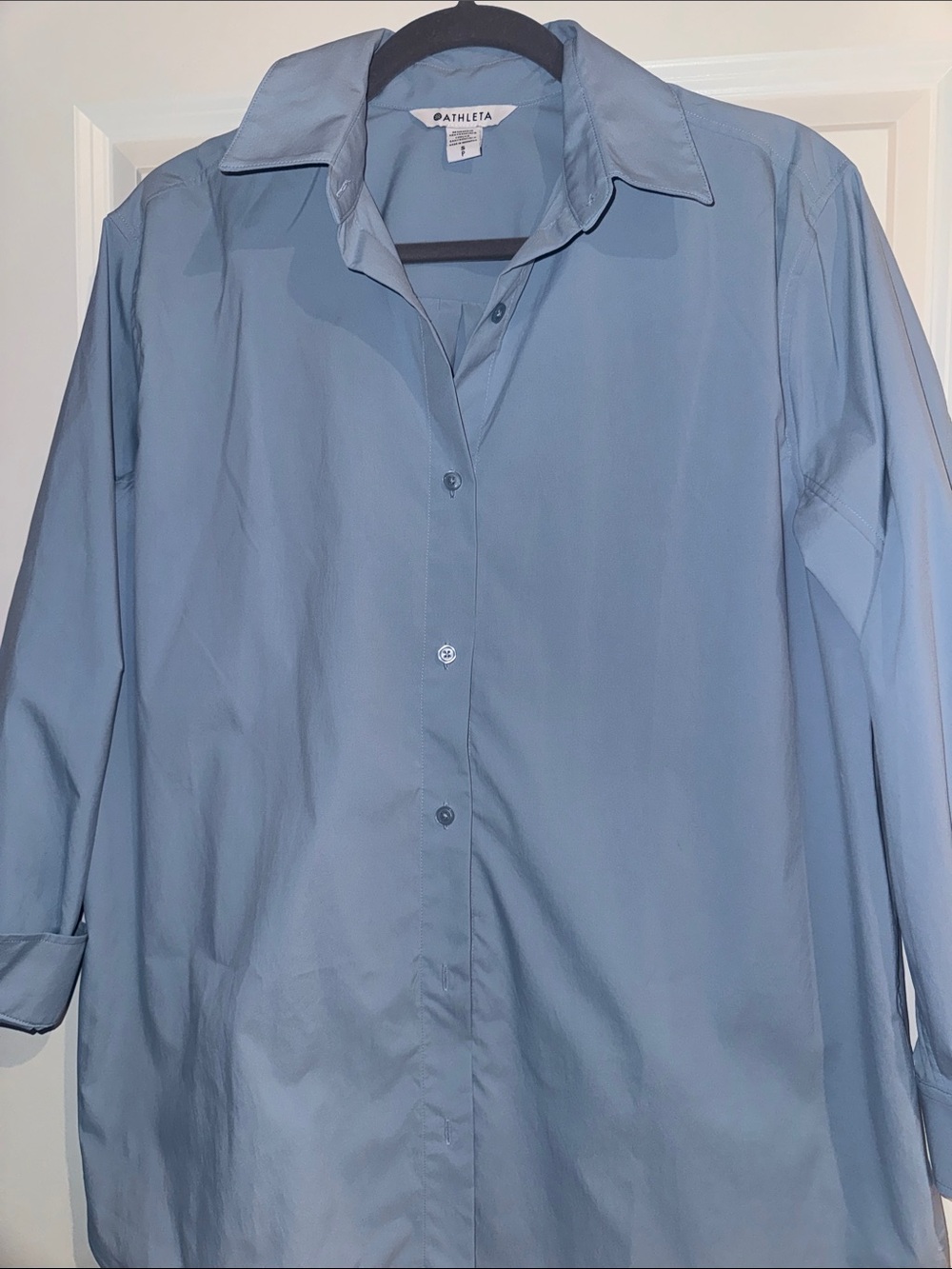 Athleta Light Blue Long-Sleeve Button-Front Shirt